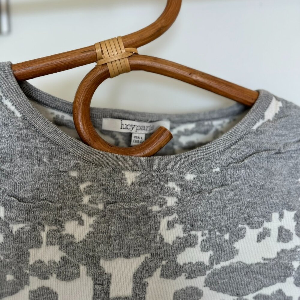 Cropped sweater, gray and white